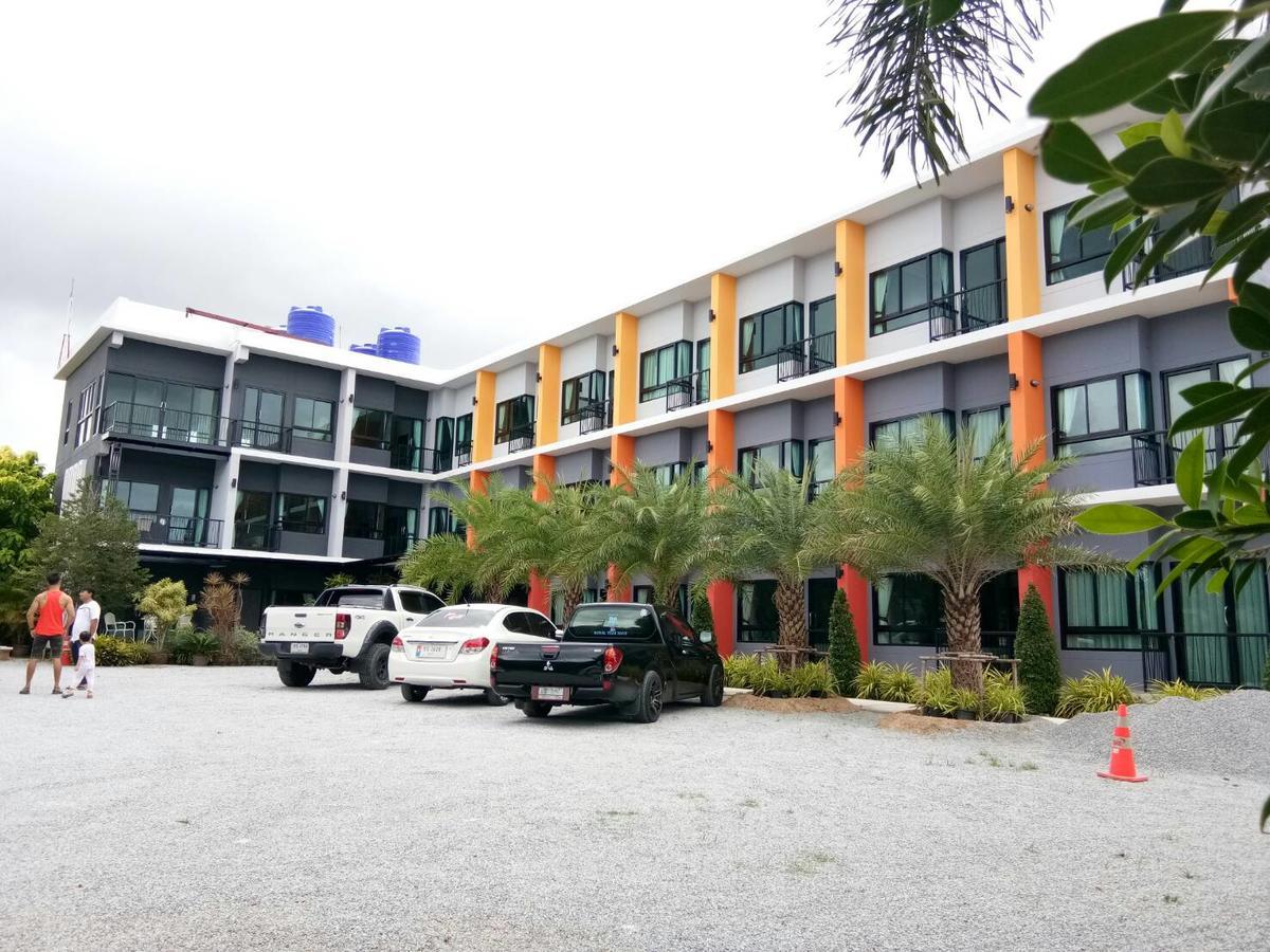 Sor Kor Sor Resort Sattahip Exterior foto